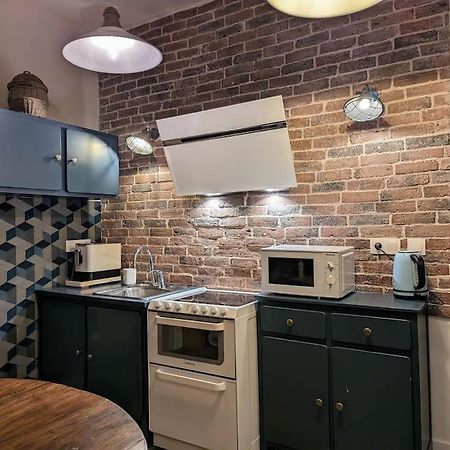 L'Appartement Du Voisin D'Hugo Безансон Экстерьер фото