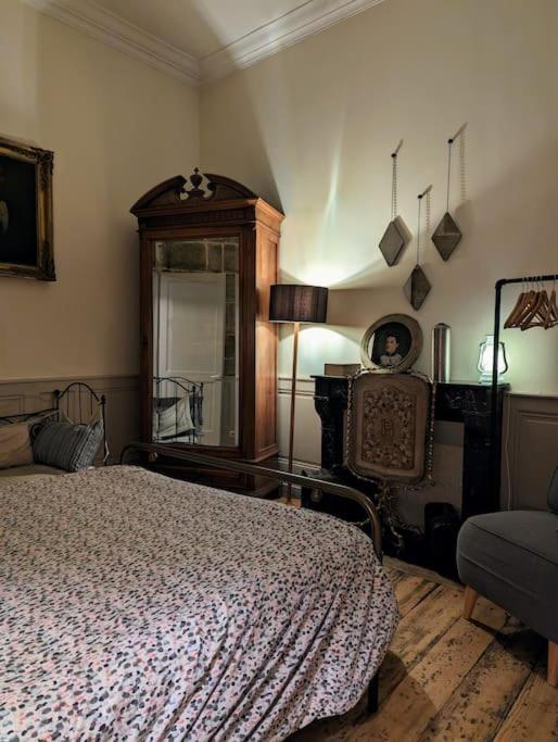 L'Appartement Du Voisin D'Hugo Безансон Экстерьер фото