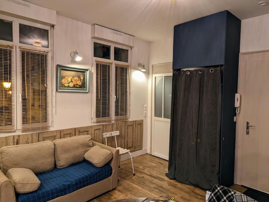 L'Appartement Du Voisin D'Hugo Безансон Экстерьер фото
